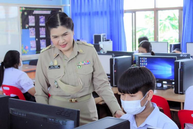 สพม.ราชบุรี พร้อมคณะ ตรวจเยี่ยม ร.ร.ประสาทรัฐประชากิจ และติดตามการสอบ O-NET ม.6 ปีการศึกษา 2565