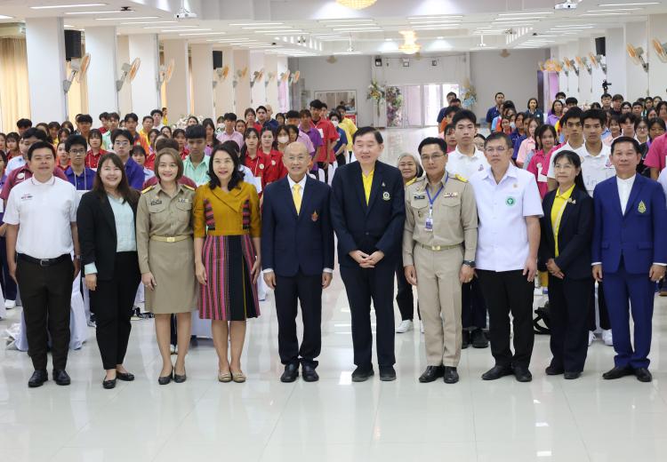 ศาสตราจารย์เกียรติคุณ นายแพทย์เกษม วัฒนชัย องคมนตรี ปาฐกถาพิเศษในโครงการ “เด็กไทยใฝ่ดี” 