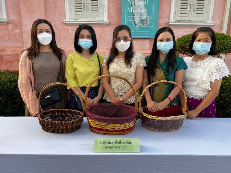 พิธีทำบุญตักบาตร และปล่อยพันธ์ปลาเนื่องในวันปีใหม่ ประจำปี 2566 