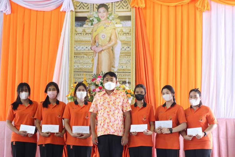 พิธีเจริญพระพุทธมนต์และเจริญจิตภาวนา เพื่อน้อมถวายพระพรชัยมงคลฯ