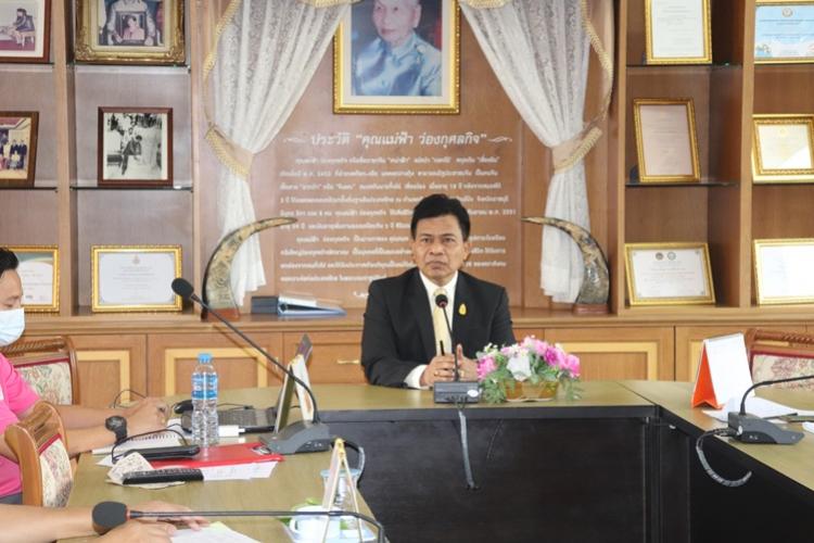 ผอ.สพม.8 ตรวจเยี่ยมโรงเรียนกรับใหญ่ว่องกุศลกิจพิทยาคม