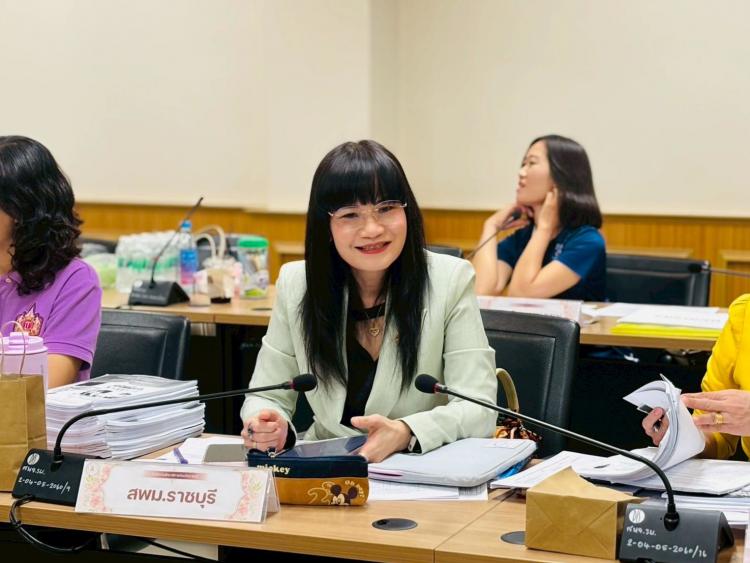 ประชุมและสัมภาษณ์นักเรียนทุนการศึกษาพระราชทาน ม.ท.ศ. รุ่นที่ 17 ด้วยระบบประชุมออนไลน์ Webex meetings