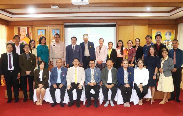 การประชุมเชิงปฏิบัติการ ตรวจสอบร่างแนวทางการจัดการศึกษา 1 โรงเรียน 3 รูปแบบ สำหรับสถานศึกษาขั้นพื้นฐาน สังกัดสำนักงานคณะกรรมการการศึกษาขั้นพื้นฐาน
