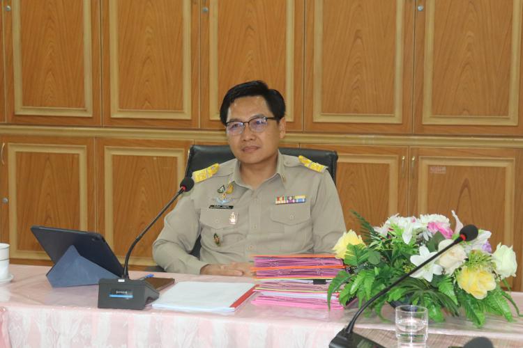 ประชุมทางไกลเพื่อซักซ้อมการดำเนินการสอบแข่งขันเพื่อบรรจุและแต่งตั้งบุคคลเข้ารับราชการเป็นข้าราชการครูและบุคลากรทางการศึกษา ตำแหน่งครูผู้ช่วย สังกัดสำนักงานคณะกรรมการการศึกษาขั้นพื้นฐาน ปี พ.ศ. 2567