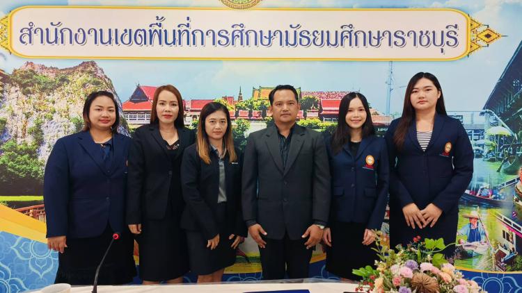 กลุ่มกฎหมายและคดี ให้ความรู้เกี่ยวกับภาระงานของกลุ่มกฎหมายและคดี ในสำนักงานเขตพื้นที่การศึกษา กับนักศึกษาระดับปริญญาโท การฝึกปฏิบัติการวิชาชีพบริหารการศึกษาของนักศึกษา