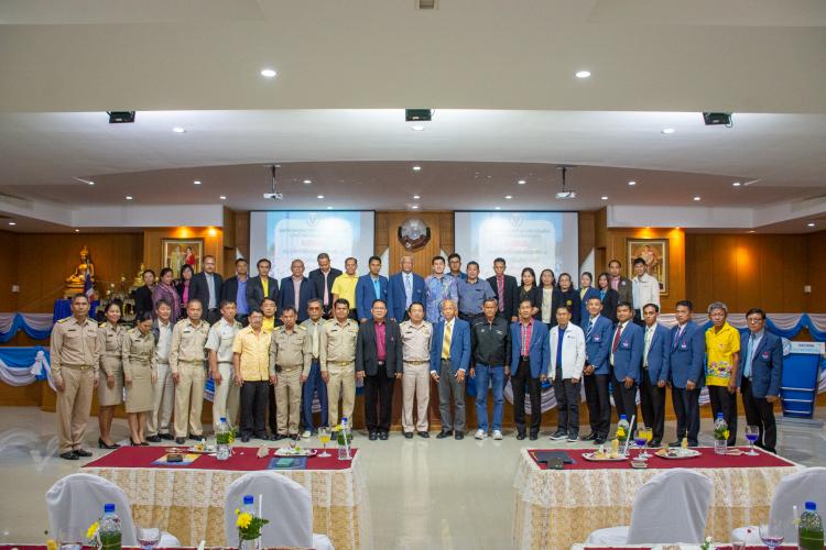 การเยี่ยมชมโรงเรียนรัตนราษฎร์บำรุง โดยคณะผู้บริหารเครื่อข่ายส่งเสริมประสิทธิภาพการจัดการมัธยมศึกษา จังหวัดกระบี่