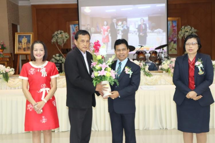 ต้อนรับและแสดงความยินดีกับ นายภานุวัชร แก้วลำหัด ในโอกาสที่เดินทางมารับตำแหน่งผู้อำนวยการสำนักงานเขตพื้นที่การศึกษามัธยมศึกษา เขต 8  ดร.ปัญจมาภรณ์ พุทธพรพิสุทธิ์ และดร.ณัฐฐินันท์ พราหมณ์สังข์  ตำแหน่งรองผู้อำนวยการสำนักงานเขตพื้นที่การศึกษามัธยมศึกษา เขต 8