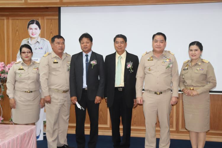 ร่วมให้การต้อนรับคณะกรรมการที่ปรึกษา/พี่เลี้ยง (Coaching Team) ในการประเมินสัมฤทธิผลการปฏิบัติงานในหน้าที่ เพื่อพัฒนาการศึกษา ตำแหน่ง ผู้อำนวยการสำนักงานเขตพื้นที่การศึกษา สังกัดสำนักงานคณะกรรมการการศึกษาขั้นพื้นฐาน ในระยะเวลา 1 ปี และปฏิบัติหน้าที่คณะกรรมการประเมิน (Evaluation Team) ในการประเมินสัมฤทธิผลการปฏิบัติงานในหน้าที่ เพื่อพัฒนาการศึกษา ตำแหน่งรองผู้อำนวยการสำนักงานเขตพื้นที่การศึกษา สังกัดสำนักงานคณะกรรมการการศึกษาขั้นพื้นฐาน ระยะเวลา 1 ปี