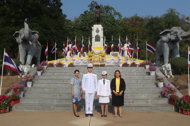 ร่วมพิธี 