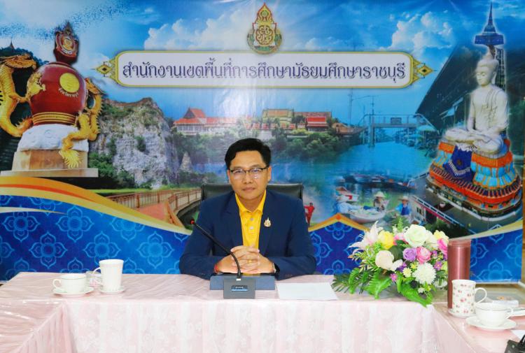 รับฟังการมอบนโยบายการศึกษาและแนวทางขับเคลื่อนนโยบาย “เรียนดีมีความสุข” โดยพลตำรวจเอก เพิ่มพูน ชิดชอบ รัฐมนตรีว่าการกระทรวงศึกษาธิการ ให้แก่ผู้อำนวยการสำนักงานเขตพื้นที่การศึกษาทั่วประเทศ 