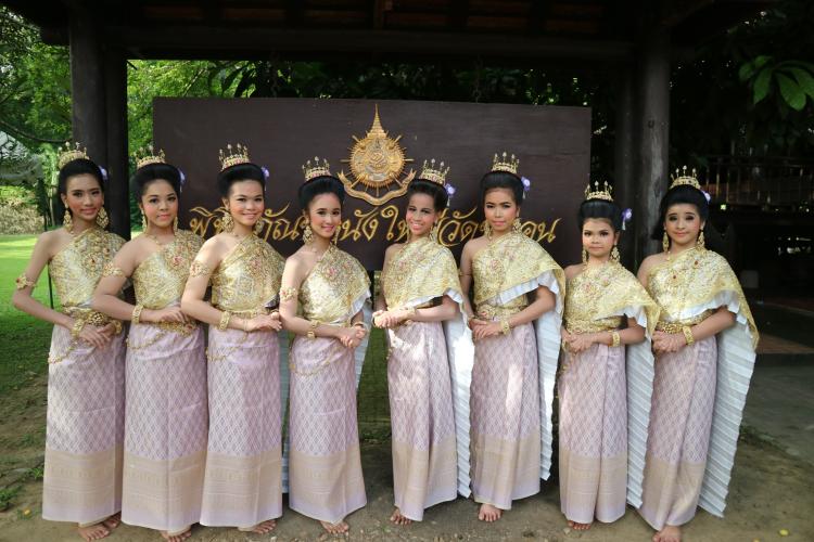 กลุ่มสาระการเรียนรู้ศิลปะ โรงเรียนโพธาวัฒนาเสนี นำนักเรียนชุมนุมนาฏศิลป์ ไปร่วมแสดงในขบวนแห่ฝ้ายงานจุลกฐิน ณ วัดขนอน ต.สร้อยฟ้า อ.โพธาราม จ.ราชบุรี