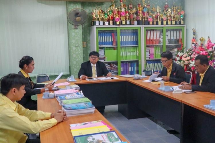 คณะกรรมการที่ปรึกษา (Coaching  Team)  ณ  โรงเรียนหนองตากยาตั้งวิริยะราษฎร์บํารุง  