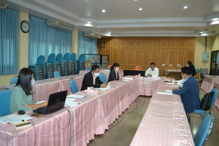  ประชุมสรรหาและเลือกสรรพนักงานราชการ สังกัด สำนักงานเขตพื้นที่การศึกษามัธยมศึกษา เขต 8  