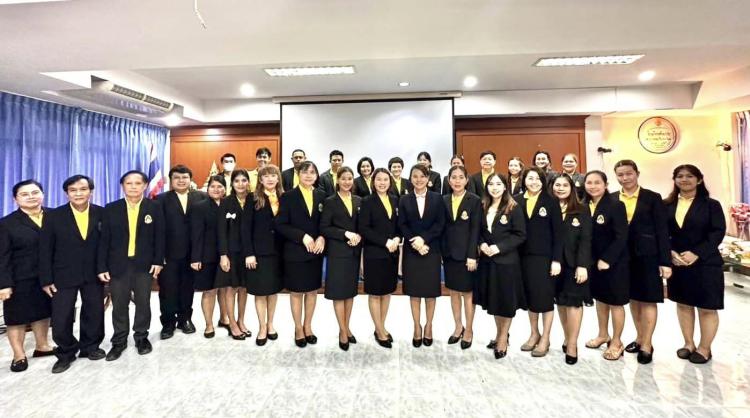 ให้การต้อนรับและแสดงตวามยินดีกับ ผอ.ฐิติพร บัณฑิตเดช เนื่องในโอกาสรับตำแหน่งผู้อำนวยการโรงเรียนปากท่อพิทยาคม