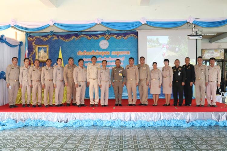 พลเอกไพบูลย์  คุ้มฉายา  องคมนตรี ตรวจเยี่ยมโรงเรียนในโครงการ เปิดบ้านเครือข่ายชุมชน คนคุณธรรม โรงเรียนหนองปรือพิทยาคม
