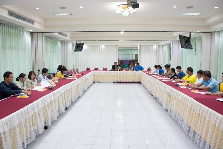 ประชุมเตรียมความพร้อมการจัดงานศิลปะหัตถกรรมนักเรียน ครั้งที่ 69