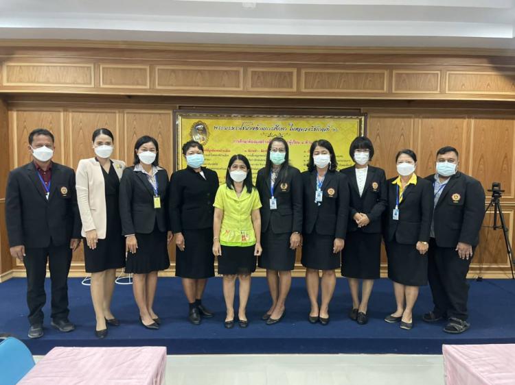 กลุ่มพัฒนาครูและบุคลากรทางการศึกษา ให้ความรู้เกี่ยวกับการปฏิบัติงานในสำนักงานเขตพื้นที่การศึกษา กับนักศึกษาระดับปริญญาโท มหาวิทยาลัยธนบุรี มหาวิทยาลัยราชภัฎบ้านสมเด็จเจ้าพระยา วิทยาลัยทองสุข ฝึกปฏิบัติการวิชาชีพบริหารหารศึกษา