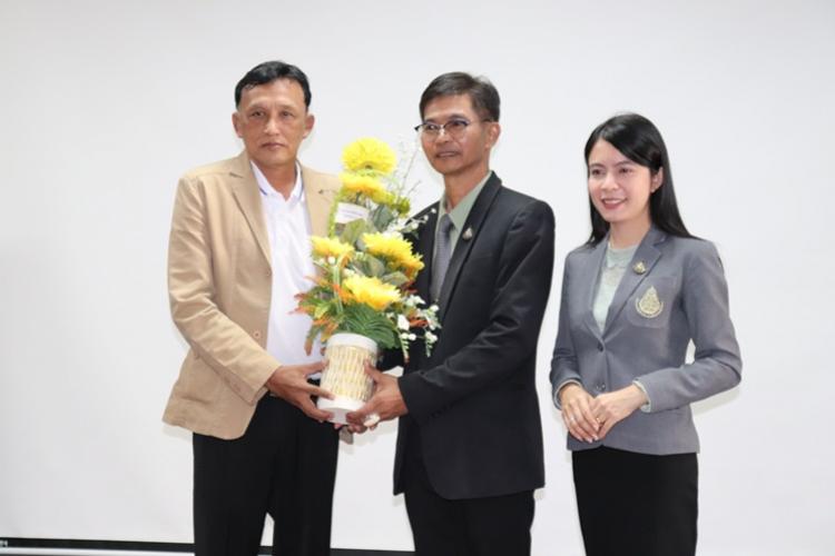 ร่วมแสดงความยินดี กับ นายชัยนนท์  นิลพัฒน์  ในโอกาสที่ได้ย้ายมาปฏิบัติหน้าที่ในตำแหน่ง ผู้อำนวยการสำนักงานเขตพื้นที่การศึกษาประถมศึกษากาญจนบุรี เขต 3
