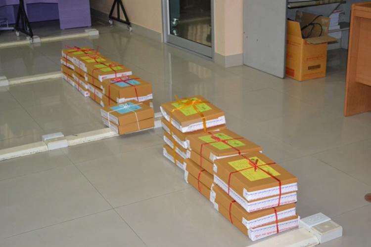 วันที่ 14 มีนาคม 2564 การรับ และเก็บรักษาข้อสอบ การจัดสอบทางการศึกษาระดับชาติขั้นพื้นฐาน (O-NET) ชั้นมัธยมศึกษาปีที่ 3 ปีการศึกษา 2564 ระดับสนามสอบ ศูนย์สอบสำนักงานเขตพื้นที่การศึกษามัธยมศึกษา เขต 8