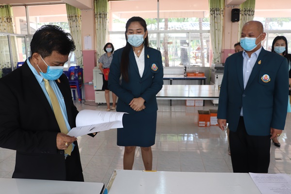 ผอ.สพม.8 ตรวจเยี่ยมโรงเรียนหนองรีประชานิมิต