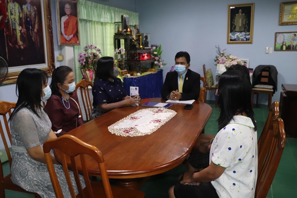 ผอ.สพม.8 ตรวจเยี่ยมโรงเรียนหนองปรือพิทยาคม