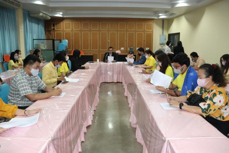ประชุมคณะกรรมการดำเนินการสรรหาและเลือกสรรพนักงานราชการทั่วไป กลุ่มงานบริหารทั่วไป ตำแหน่งครูผู้สอน สำนักงานเขตพื้นที่การศึกษามัธยมศึกษา เขต 8 ครั้งที่ 1 / 2563