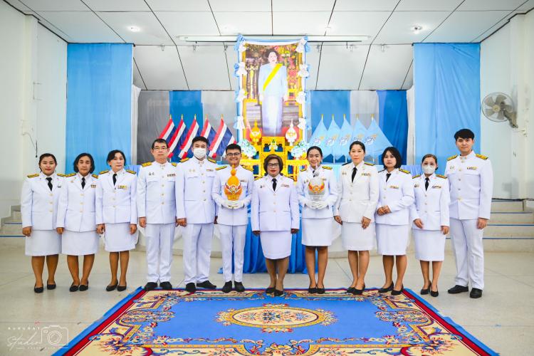 การเข้าร่วมพิธีวางพานพุ่มถวายราชสักการะ ถวายพระพรชัยมงคล แด่สมเด็จพระนางเจ้าสิริกิติ์ พระบรมราชินีนาถ พระบรมราชชนนีพันปีหลวง 