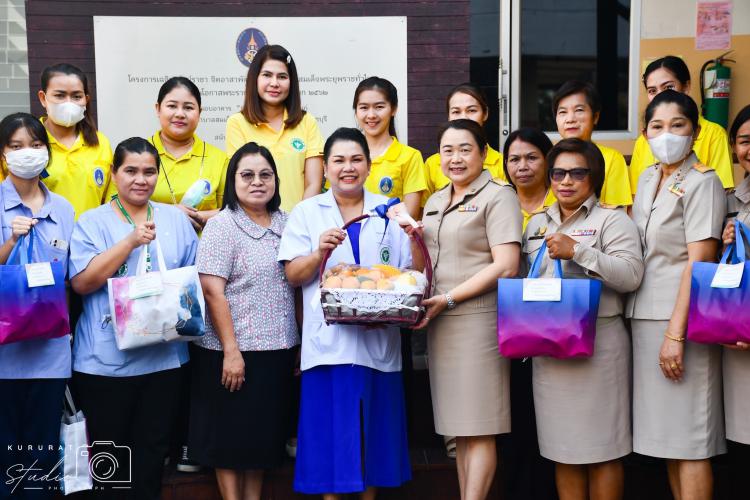 การมอบเครื่องอุปโภค บริโภคให้แก่ผู้ป่วยและเด็กที่มีความต้องการพิเศษ