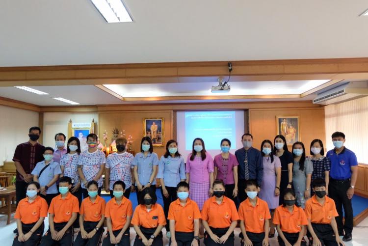 โรงพยาบาลดำเนินสะดวก อบรมให้ความรู้นักเรียนเรื่องโรคติดต่อทางเพศสัมพันธ์