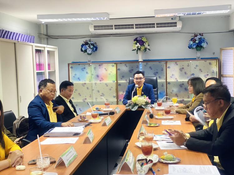 ประชุมการประเมินผลการพัฒนางานตามข้อตกลงของข้าราชการครูและบุคลากรทางการศึกษา ( PA) ตามหลักเกณฑ์และวิธีการที่ ก.ค.ศ. กำหนด ณ โรงเรียนราชโบริกานุเคราะห์     