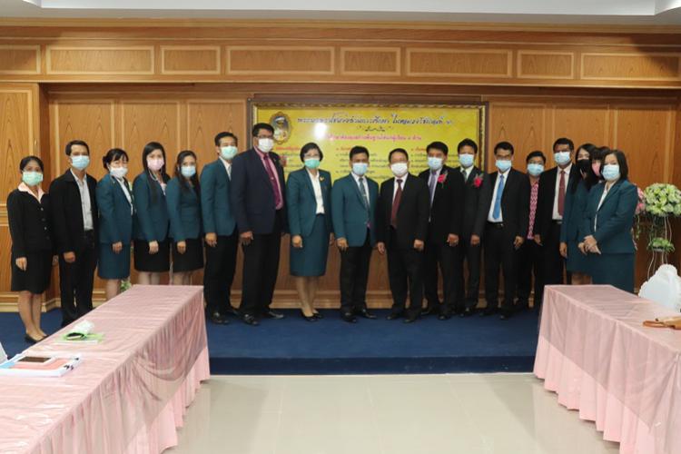การประเมินสัมฤทธิผลการปฏิบัติงานในหน้าที่เพื่อพัฒนาการศึกษา ตำแหน่งผู้อำนวยการและรองผู้อำนวยการสำนักงานเขตพื้นที่การศึกษา ในระยะเวลา 1 ปี ของเขตตรวจราชการที่ 3