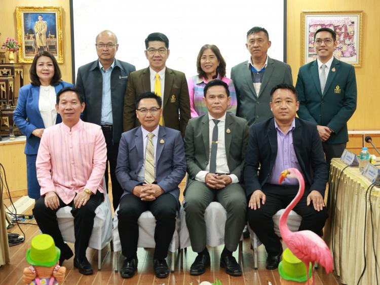 ประชุมคณะกรรมการประเมินผลการปฏิบัติงาน และการพัฒนางานตามข้อตกลง PA ประจำปีงบประมาณ พ.ศ. 2568 ครั้งที่ 1 ระหว่างวันที่ 1 ตุลาคม 2567 - 31 มีนาคม 2568 โรงเรียนมัธยมวัดดอนตูม