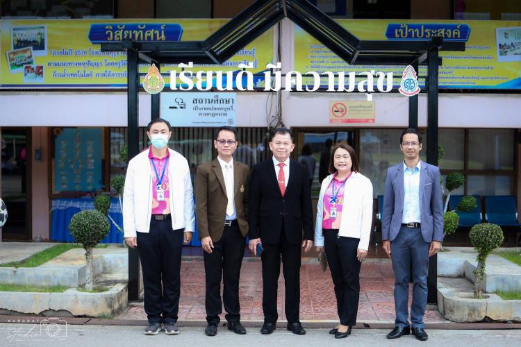 การรับการประเมินห้องน้ำ ห้องส้วม จากท่านคณะกรรมการของสำนักนักงานเขตพื้นที่การศึกษามัธยมศึกษาราชบุรี