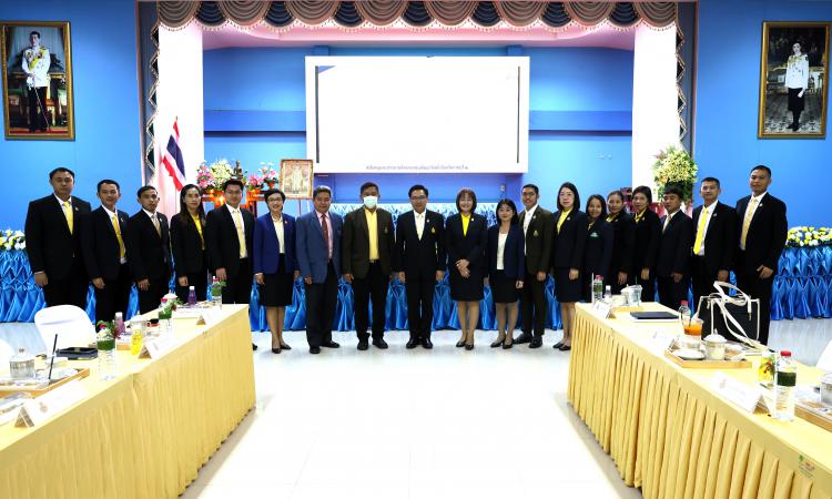 ประชุมการประเมินสัมฤทธิผลการปฏิบัติงานในหน้าที่เพื่อพัฒนาการศึกษา ตำแหน่งผู้อำนวยการสถานศึกษา และรองผู้อำนวยการสถานศึกษา ในระยะเวลา 1 ปี (ครั้งที่ 2) ภาคบ่าย
