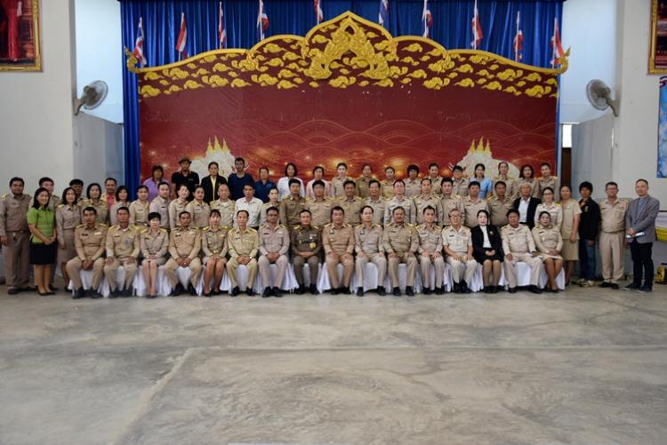 พลเอกไพบูลย์ คุ้มฉายา องคมนตรี ติดตามผลการขับเคลื่อนคุณธรรมของโรงเรียนโครงการกองทุน
