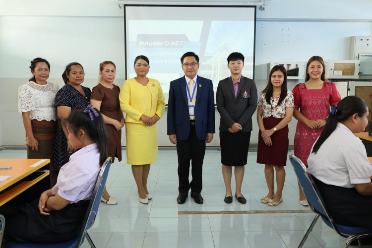 ตรวจเยี่ยมสนามสอบการจัดสอบทางการศึกษาระดับชาติขั้นพื้นฐาน (O-NET) ระดับชั้นมัธยมศึกษาปีที่ 6 ด้วยระบบดิจิทัล (Digital Testing) ปีการศึกษา 2567 โรงเรียนวัดสันติการามวิทยา ในพระบรมราชานุเคราะห์