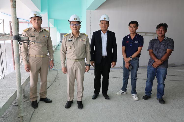 ตรวจเยี่ยมความคืบหน้าโครงการก่อสร้างอาคารอเนกประสงค์แบบพิเศษ โรงเรียนเบญจมราชูทิศราชบุรี 