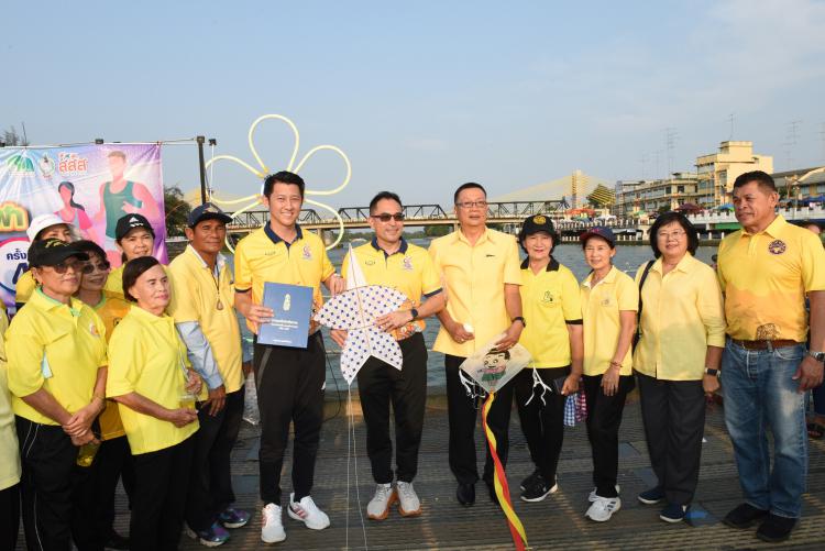    ร่วมกิจกรรมนสะพาน M4 กลางแม่น้ำแม่กลอง ในโครงการส่งเสริมและพัฒนาการออกกำลังกายและกีฬาเพื่อมวลชนให้เป็นวิถีชีวิตในระดับจังหวัด จังหวัดราชบุรี 