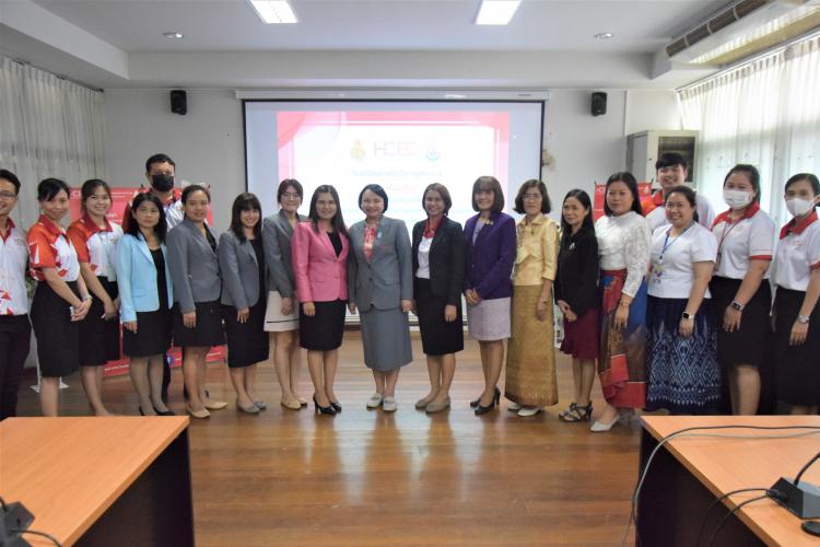 ให้การต้อนรับคณะกรรมการตรวจเยี่ยมศูนย์บริหารงานพัฒนาศักยภาพบุคคลเพื่อความเป็นเลิศ สำนักงานคณะกรรมการการศึกษาขั้นพื้นฐาน