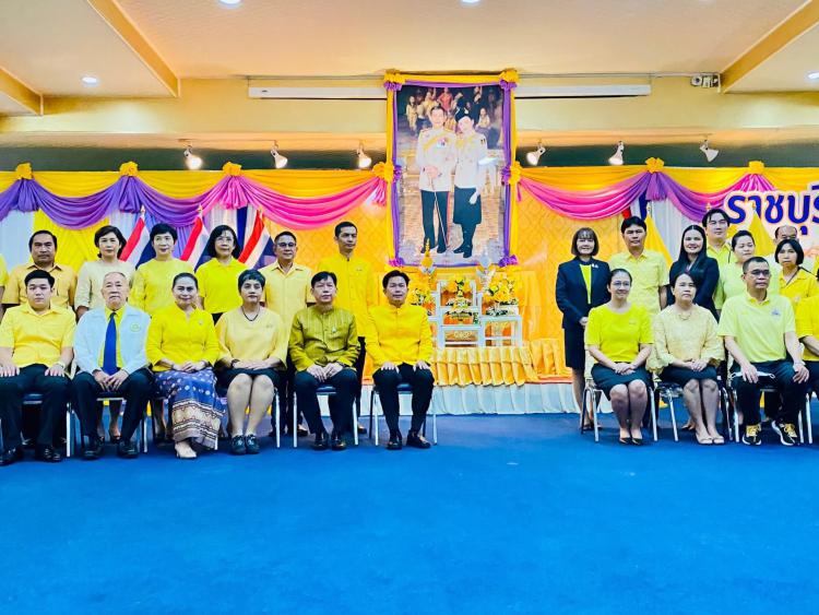 พิธีเปิดนิทรรศการเฉลิมพระเกียรติพระบาทสมเด็จพระเจ้าอยู่หัว และสมเด็จพระนางเจ้าฯ พระบรมราชินี ตามโครงการแสงนำใจไทยทั้งชาติ เดิน วิ่ง ปั่น ป้องกันอัมพาต ครั้งที่ 9 