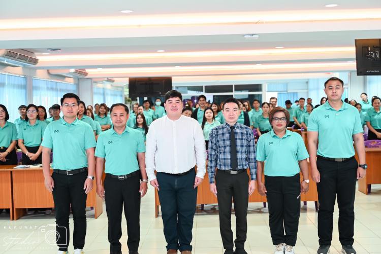  การจัดอบรมการจัดการเรียนรู้เชิงรุกและการวัดประเมินผลโดยใช้ตัวชี้วัดระหว่างทางและตัวชี้วัดปลายทางเพื่อพัฒนาสมรรถนะสำคัญของผู้เรียน