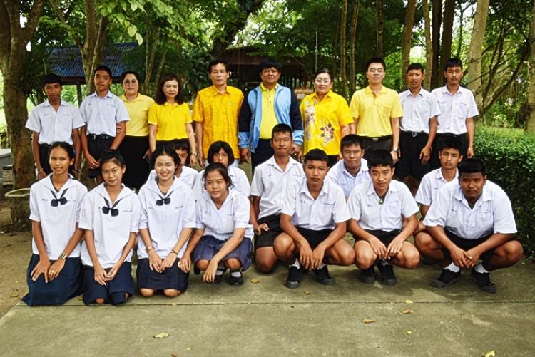 ผอ.สพม.8 ตรวจเยี่ยมโรงเรียนแคทรายวิทยา