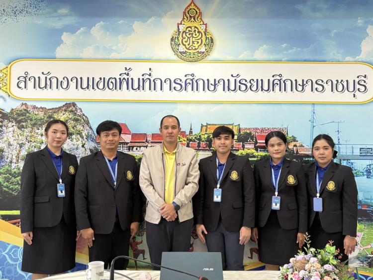 สพม.ราชบุรี ให้ความรู้เกี่ยวกับการปฏิบัติงานของกลุ่มส่งเสริมการศึกษาทางไกล เทคโนโลยีสารสนเทศและการสื่อสาร ตามตารางการฝึกปฏิบัติการวิชาชีพบริหารการศึกษา นักศึกษาระดับปริญญาโท