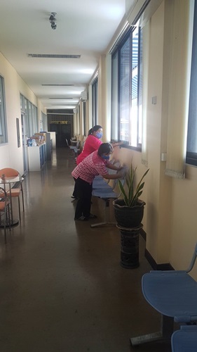 สพม.8 จัดมาตรการเข้มรับมือโควิด-19 ทำความสะอาด ฆ่าเชื้อในสำนักงานทุกวัน