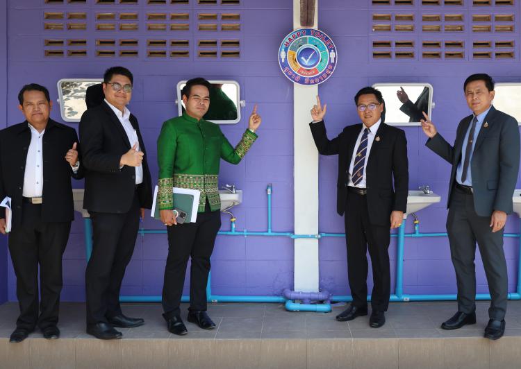 ตรวจเยี่ยมความเรียบร้อยในการปรับปรุง ซ่อมแซม ห้องน้ำสถานศึกษาในสังกัด โครงการสุขาดี มีความสุข โรงเรียนแคทรายวิทยา