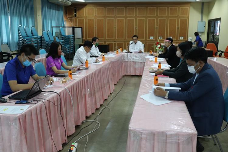 ประชุมคณะกรรมการพิจารณาการจัดเรียงลำดับความสำคัญในการบันทึกข้อมูลลงในระบบทางเว็บไซต์ ปีงบประมาณ พ.ศ. 2563 งบกระตุ้นเศรษฐกิจ สังกัดสำนักงานเขตพื้นที่การศึกษามัธยมศึกษา เขต 8