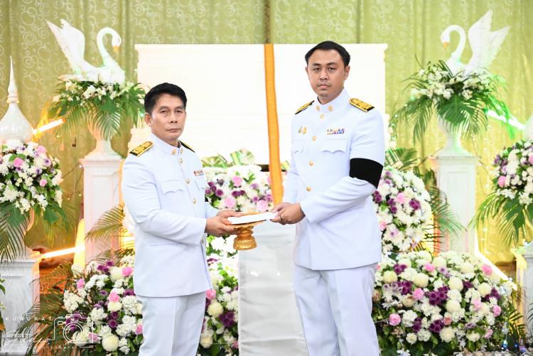 การร่วมเป็นเจ้าภาพฟังสวดพระอภิธรรม และร่วมพิธีพระราชทานเพลิงศพ          คุณพ่อบุญทิ้ง มั่นคง บิดาของครูสมพิท มั่นคง 