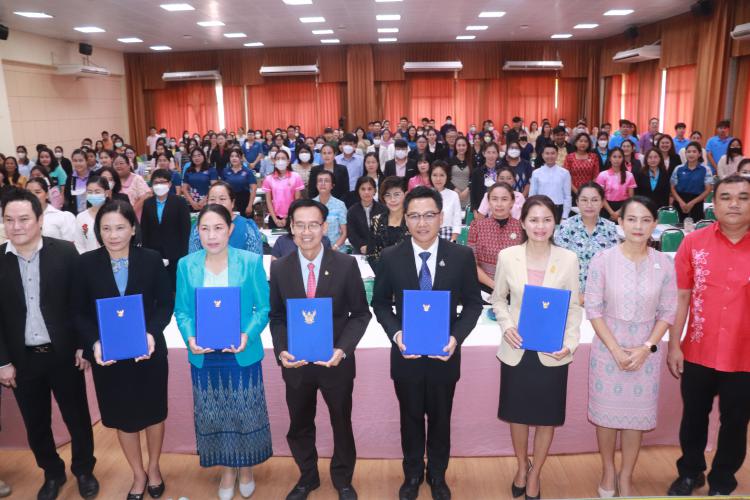 พิธีเปิดโครงการพัฒนาสมรรถนะครูสู่มืออาชีพ รุ่นที่ 1 