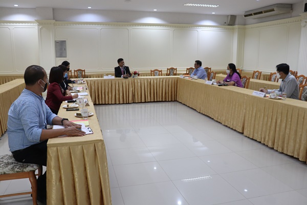 ประชุมคณะกรรมการรับนักเรียน ระดับเขตพื้นที่การศึกษา สำนักงานเขตพื้นที่การศึกษามัธยมศึกษา เขต 8 (จังหวัดกาญจนบุรี) สังกัดคณะกรรมการการศึกษาขั้นพื้นฐาน ปีการศึกษา 2564 ครั้งที่ 1/2563