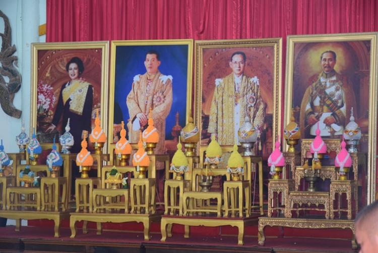 พิธีเจริญพระพุทธมนต์ถวายพระพรชัยมงคลแด่ สมเด็จพระเจ้าอยู่หัวมหาวชิราลงกรณ บดินทรเทพยวรางกูร และสมเด็จพระนางเจ้าสิริกิติ์ พระบรมราชินีนาถ ในรัชกาลที่ 9